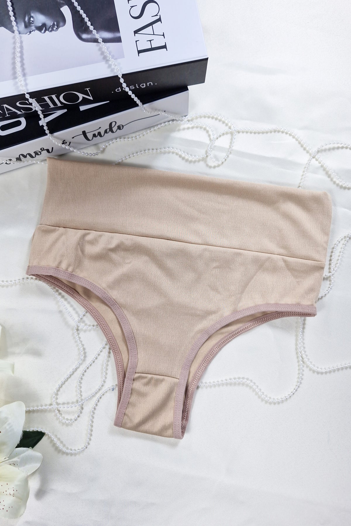 Calcinha Cinta com Cós Alto em Branco – Doce Malícia