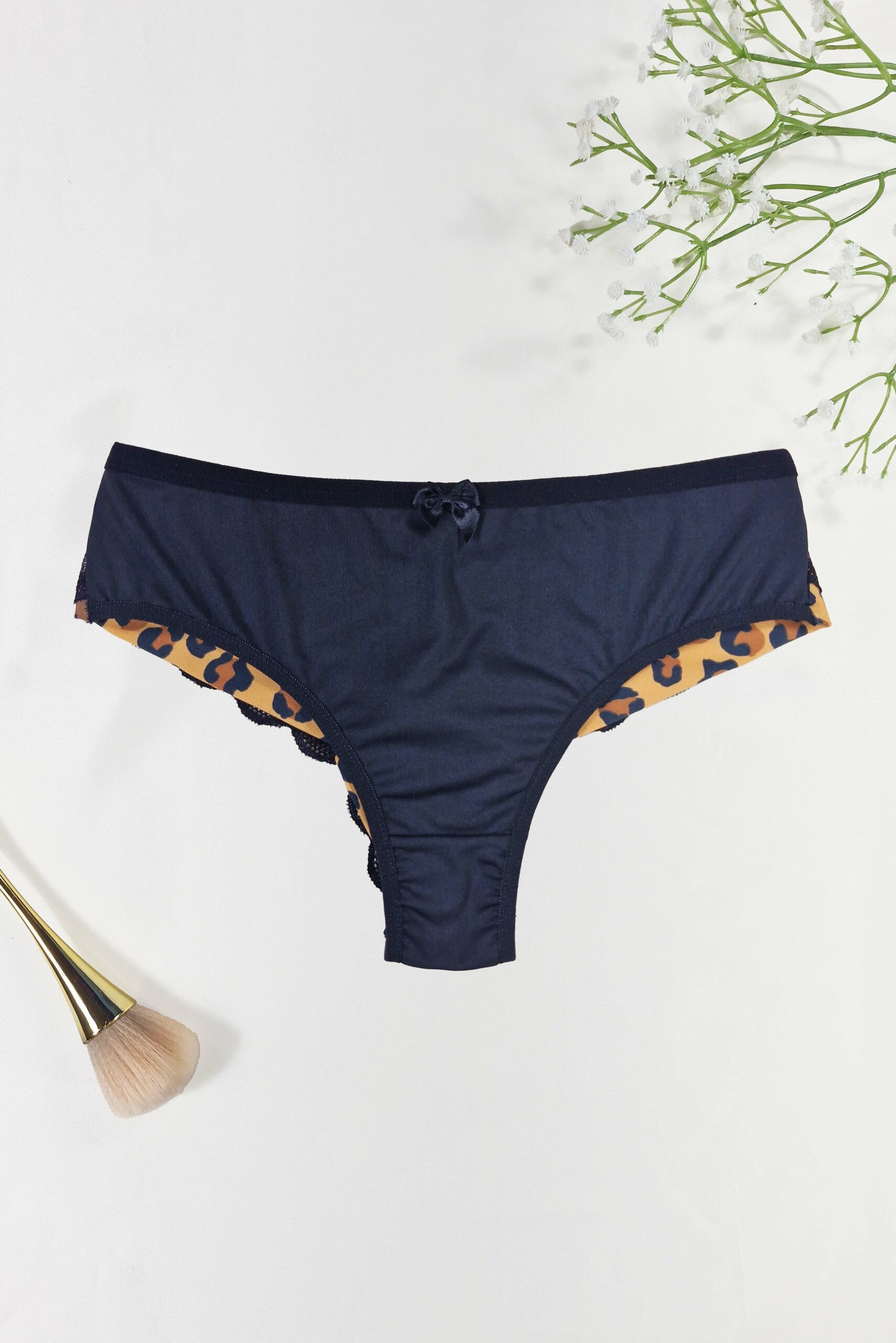 Calcinha Fio Duplo Estampado com em Branco – Doce Malícia