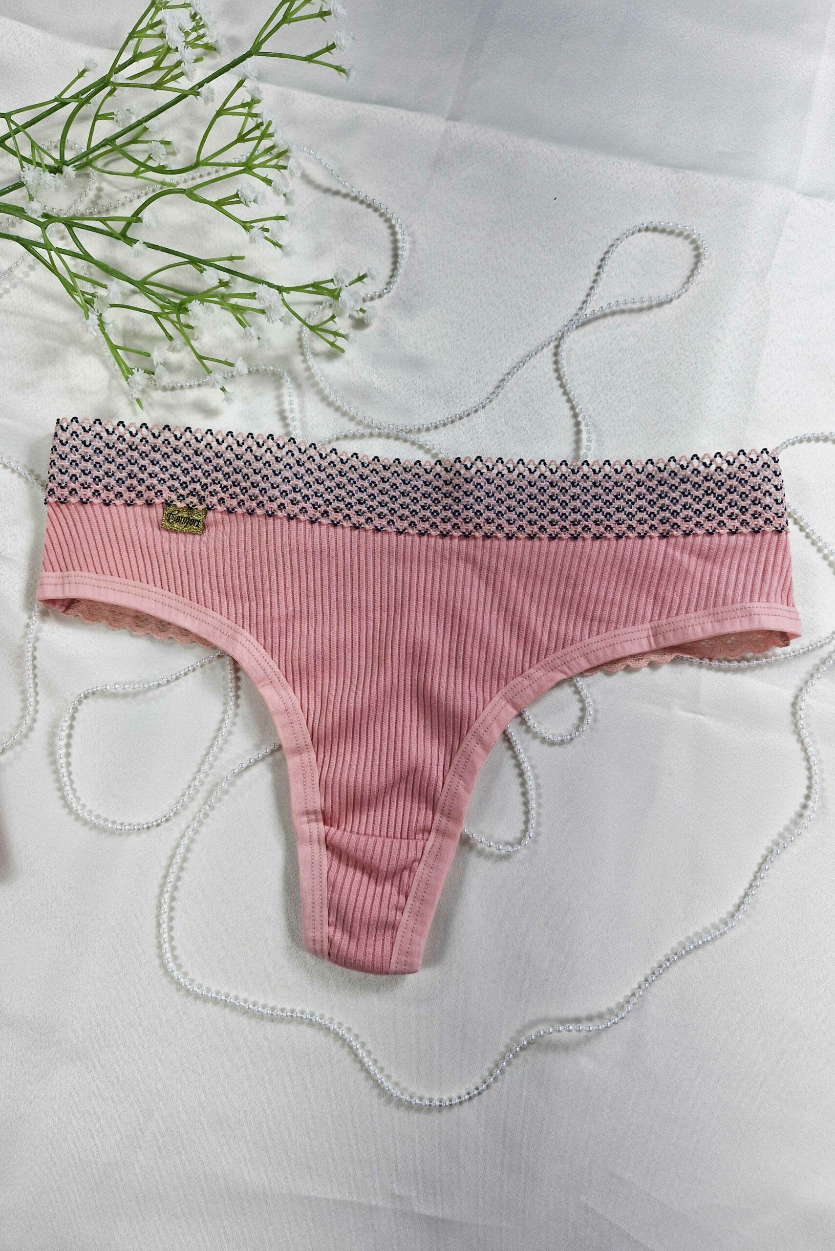 Calcinha Fio Sexy Canelado com Renda em Fantástico – Doce Malícia