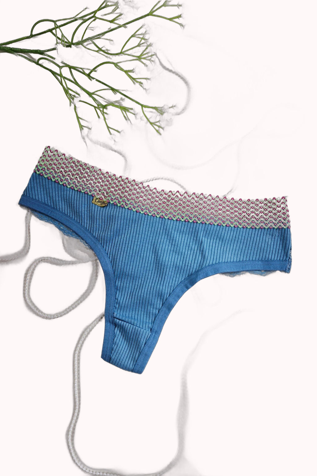 Calcinha Fio Sexy Canelado com Renda – Doce Malícia