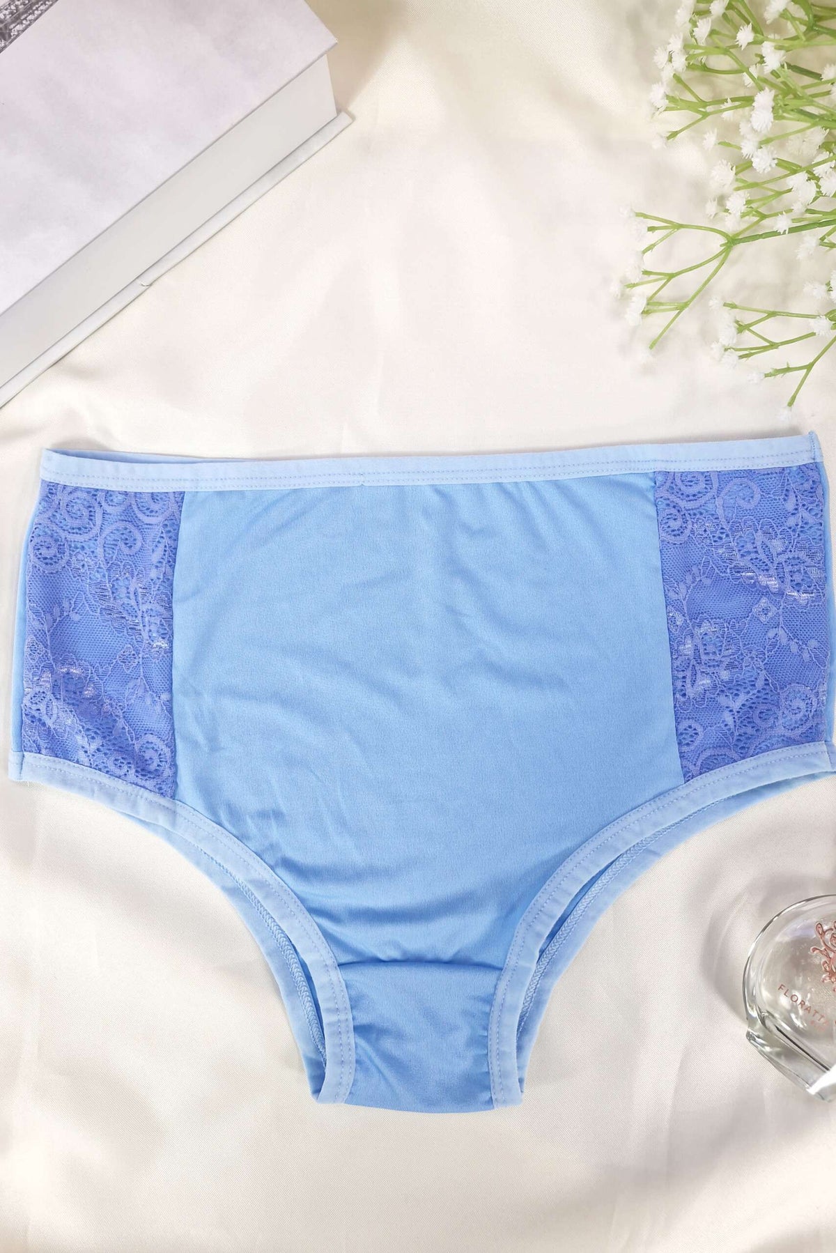 Calçola Microfibra com Renda Lateral em azul-Marinho – Doce Malícia