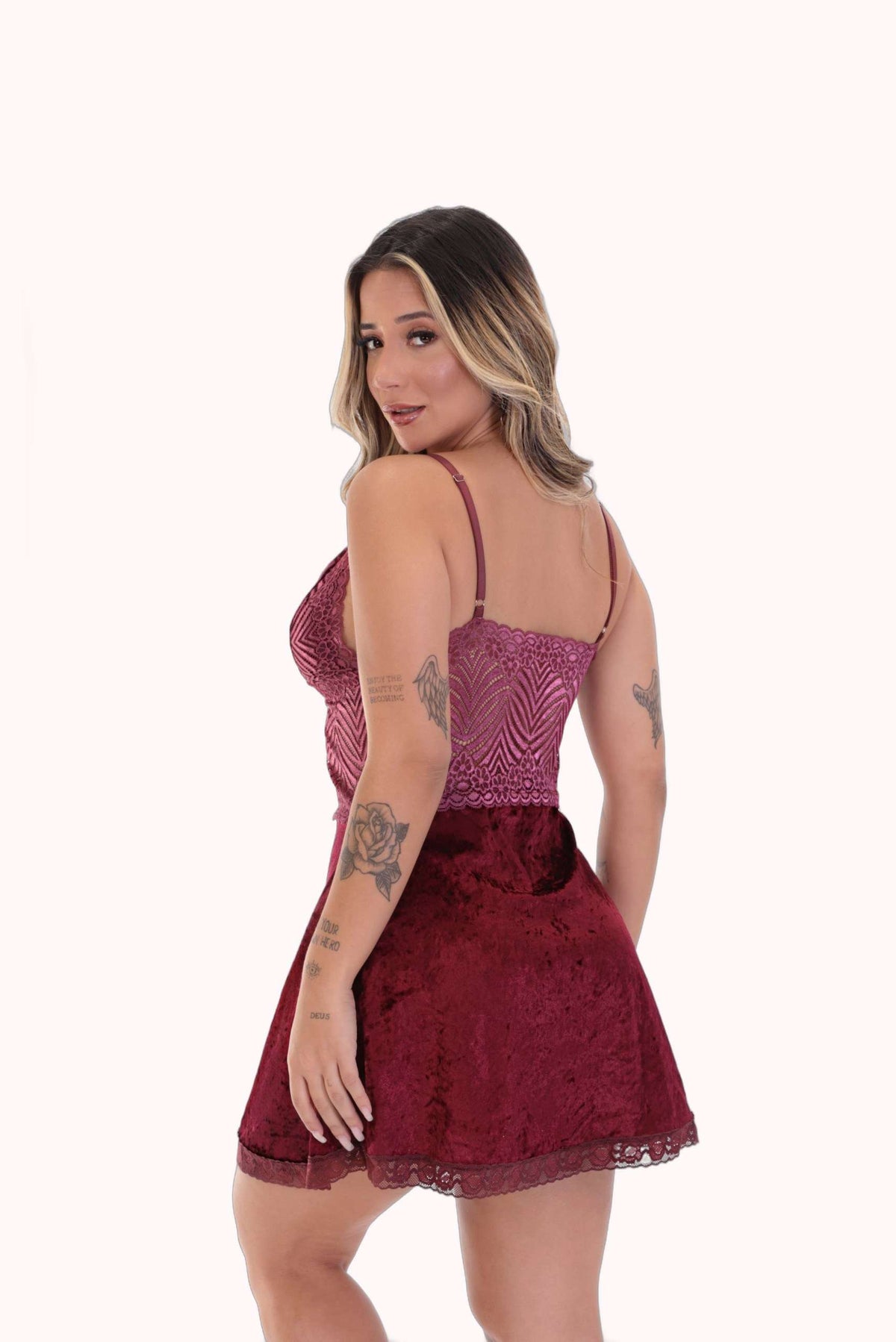 Camisola em renda e veludo – Doce Malícia