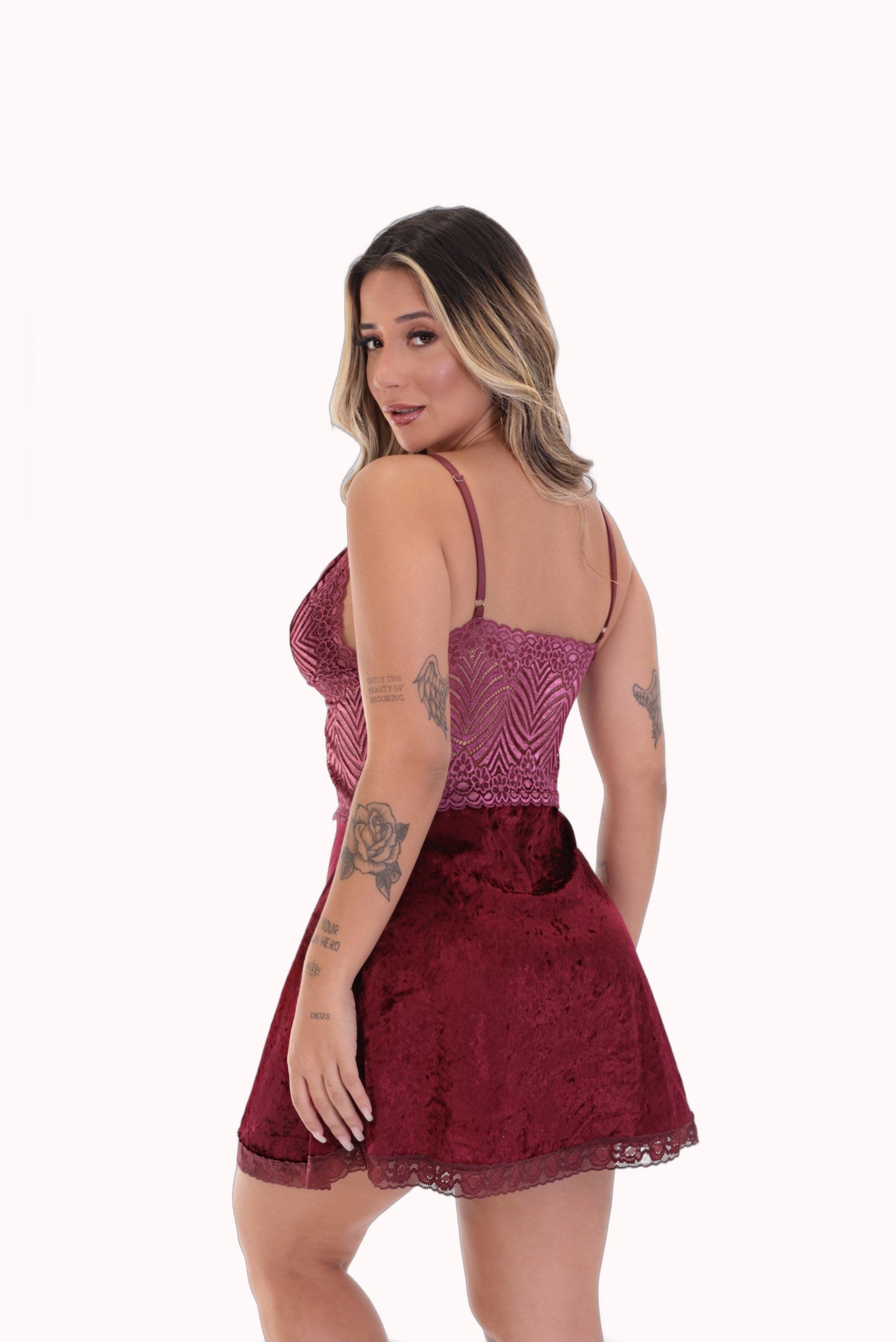 Camisola em renda e veludo – Doce Malícia