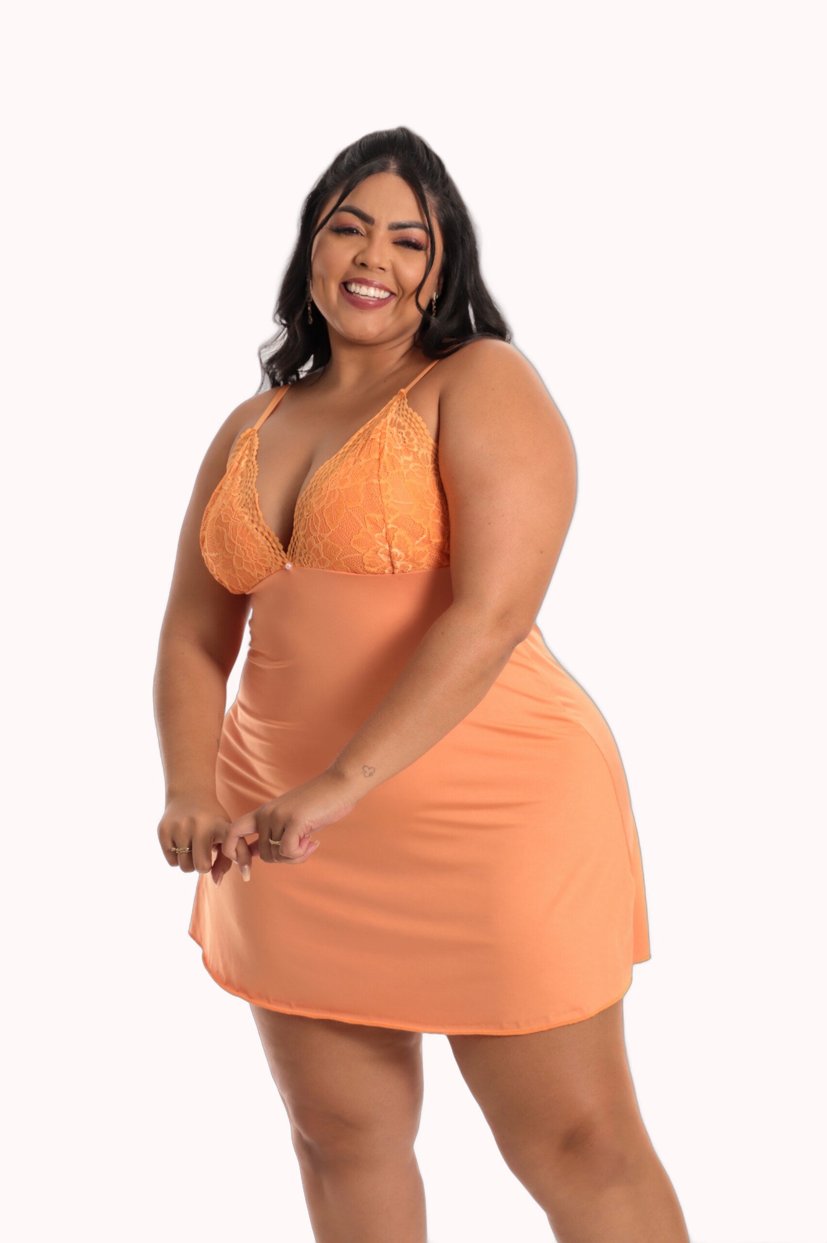 Camisola Básica Plus Size com Renda – Doce Malícia