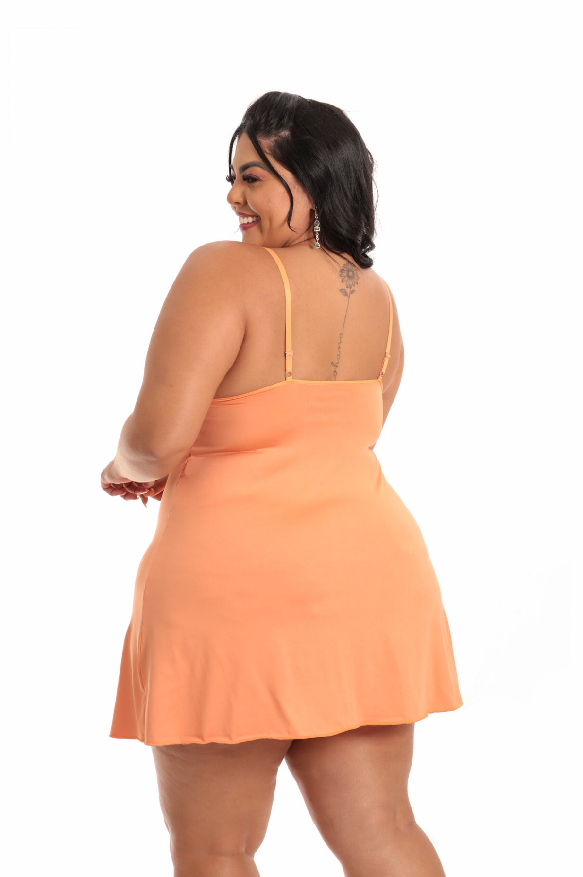 Camisola Básica Plus Size com Renda em Cronos – Doce Malícia
