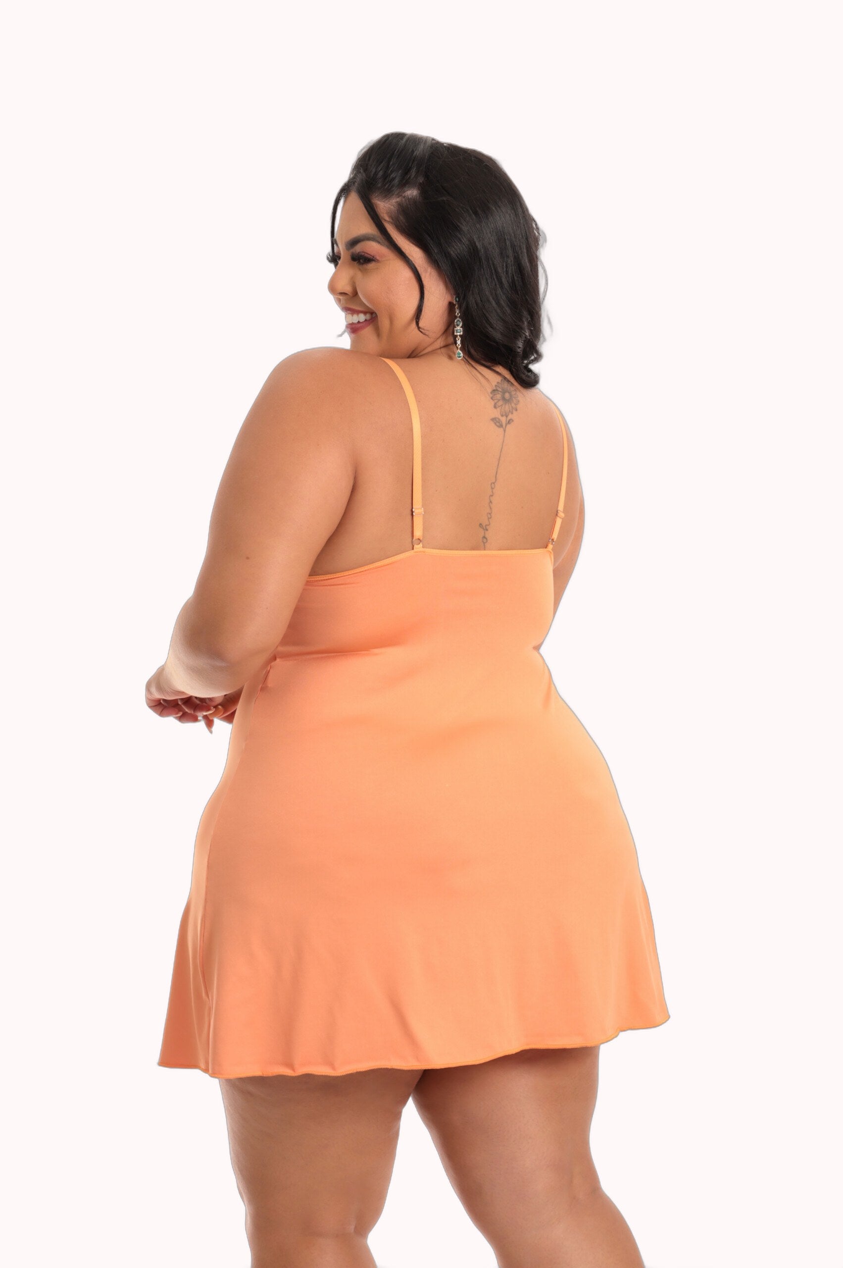 Camisola Básica Plus Size com Renda – Doce Malícia