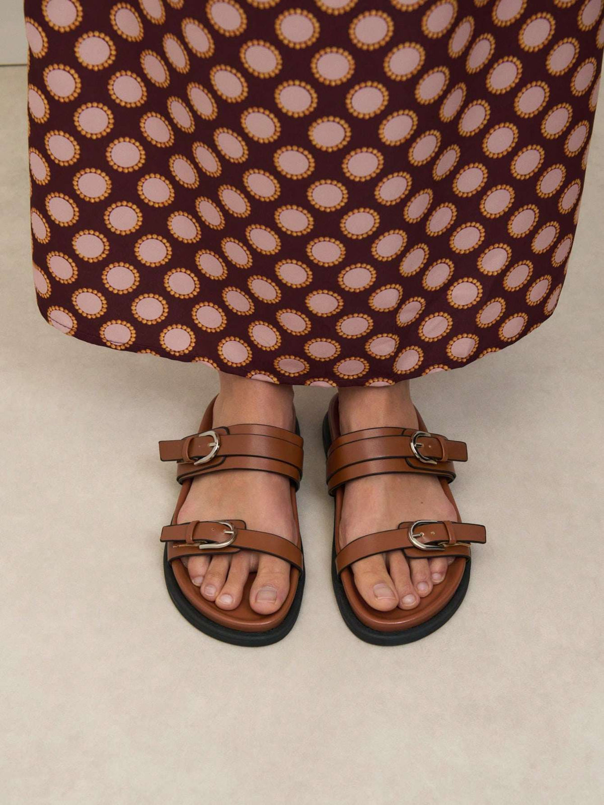 Slide Feminino Duas Fivelas Caramelo – Doce Malícia
