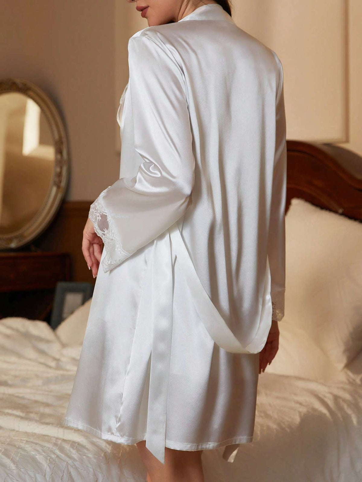 Conjunto Camisola e Robe de Cetim com Renda – Doce Malícia