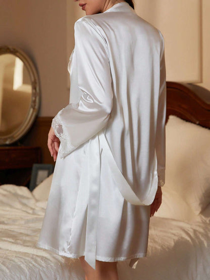 Conjunto Camisola e Robe de Cetim com Renda – Doce Malícia