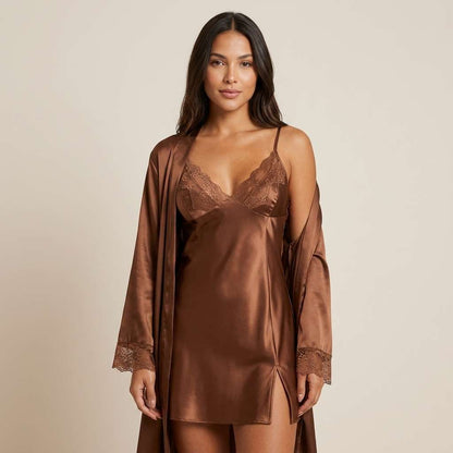 Conjunto Camisola e Robe de Cetim com Renda – Doce Malícia - Castanho