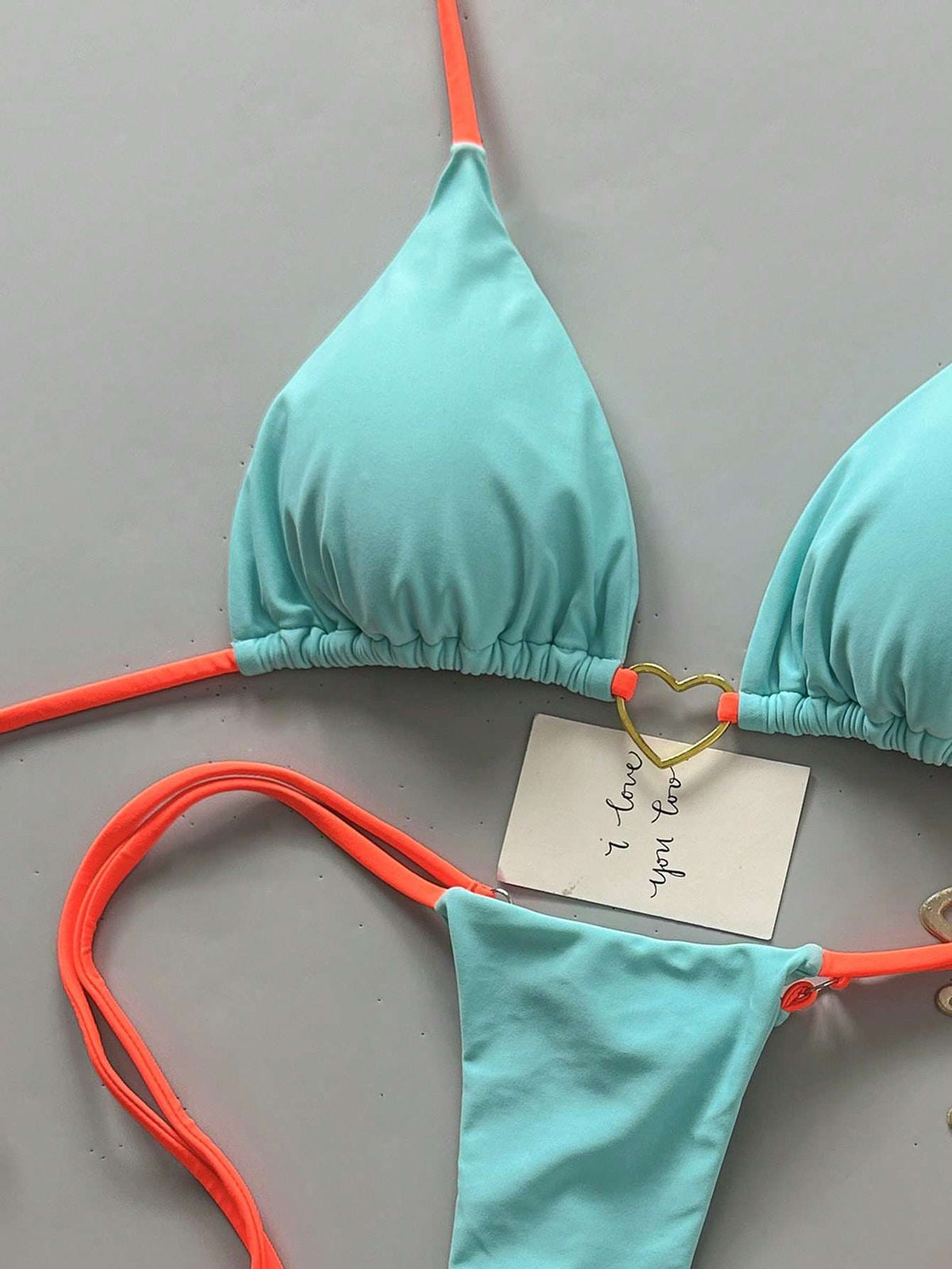 Biquíni Bicolor Turquesa e Coral com Argola Coração – Doce Malícia