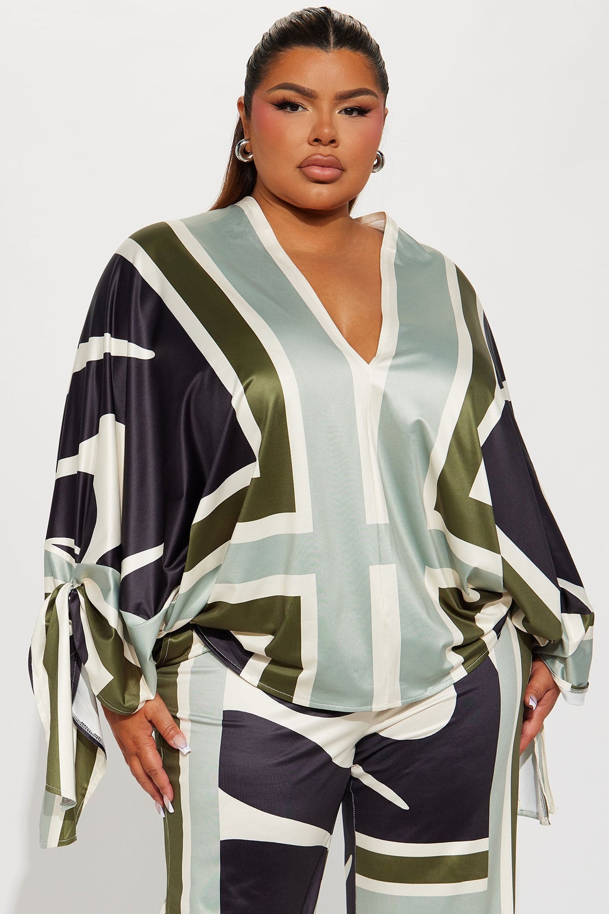 Conjunto Feminino Estampado Pantalona Decote V – Doce Malícia