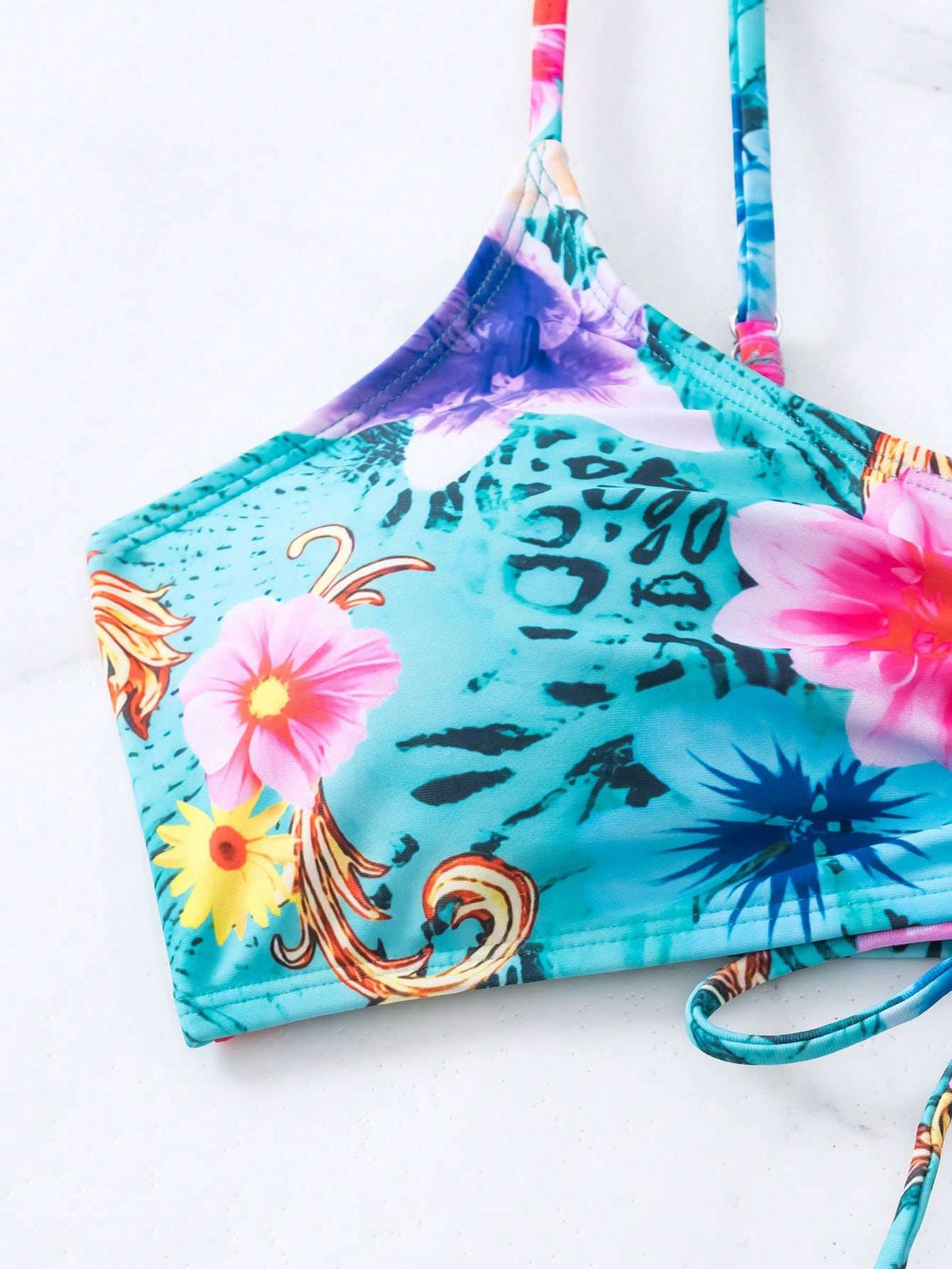 Conjunto Praia Top + Short Estampa Floral Turquesa – Doce Malícia