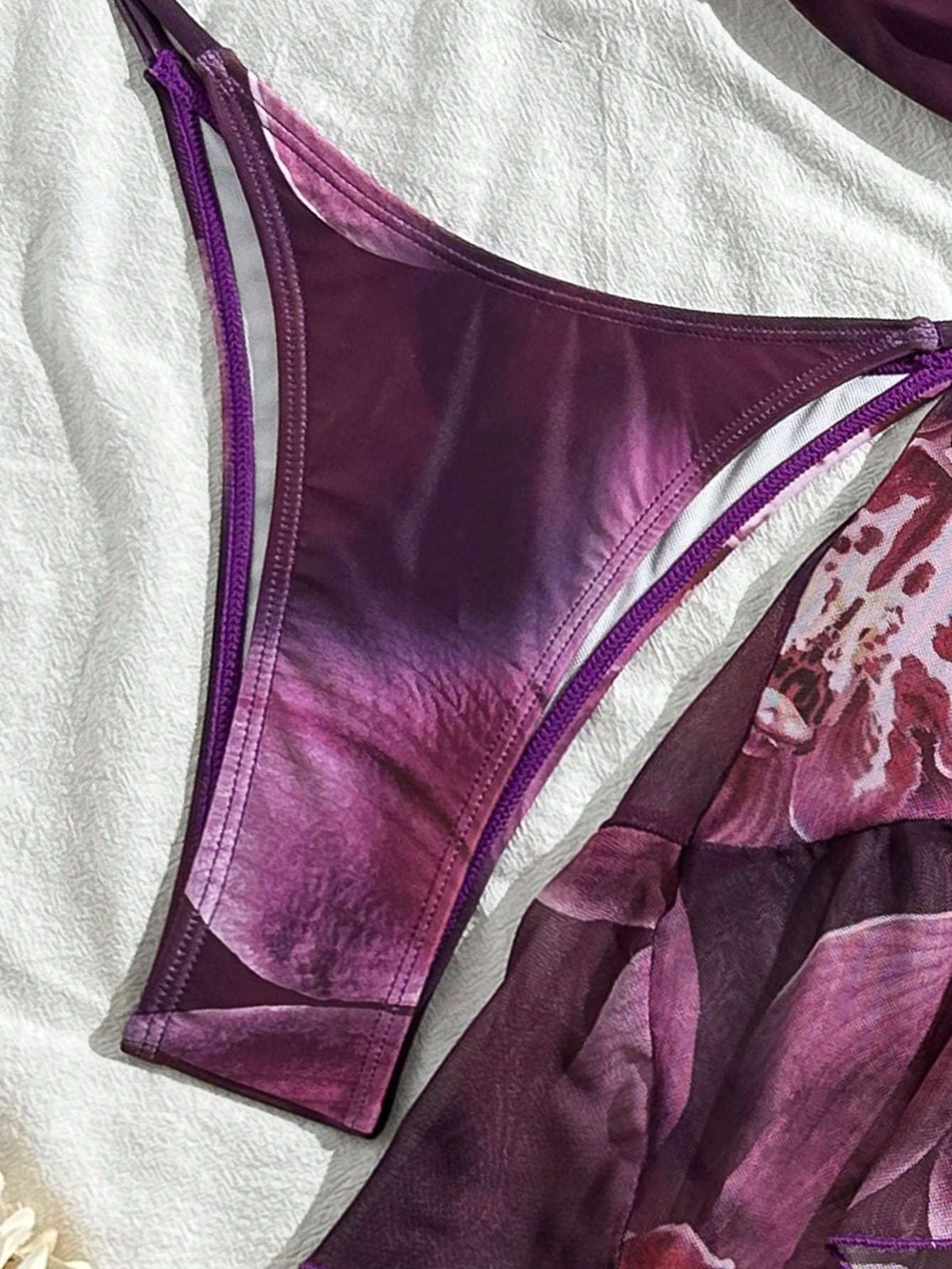 Biquíni 3 Peças Floral Roxo com Saída de Praia – Doce Malícia