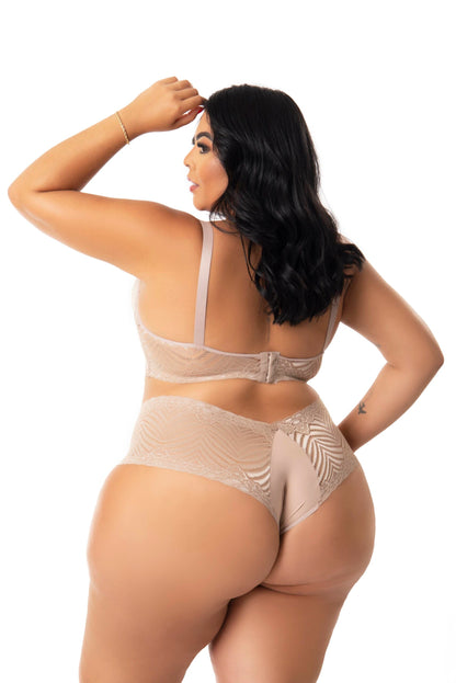 Conjunto Calesson Plus Size em Branco – Doce Malícia