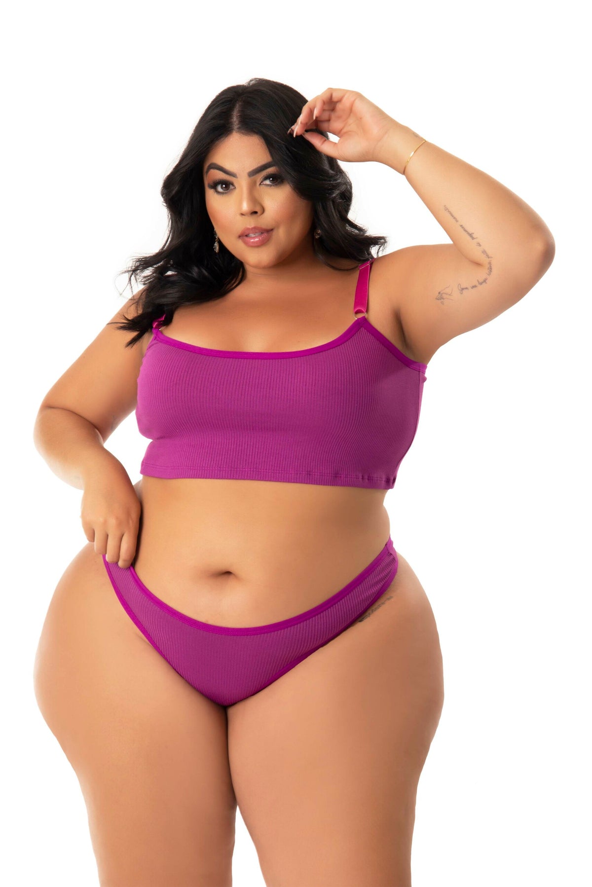 Conjunto Canelado Plus Size em Branco – Doce Malícia