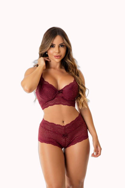 Conjunto charmoso em renda – Doce Malícia