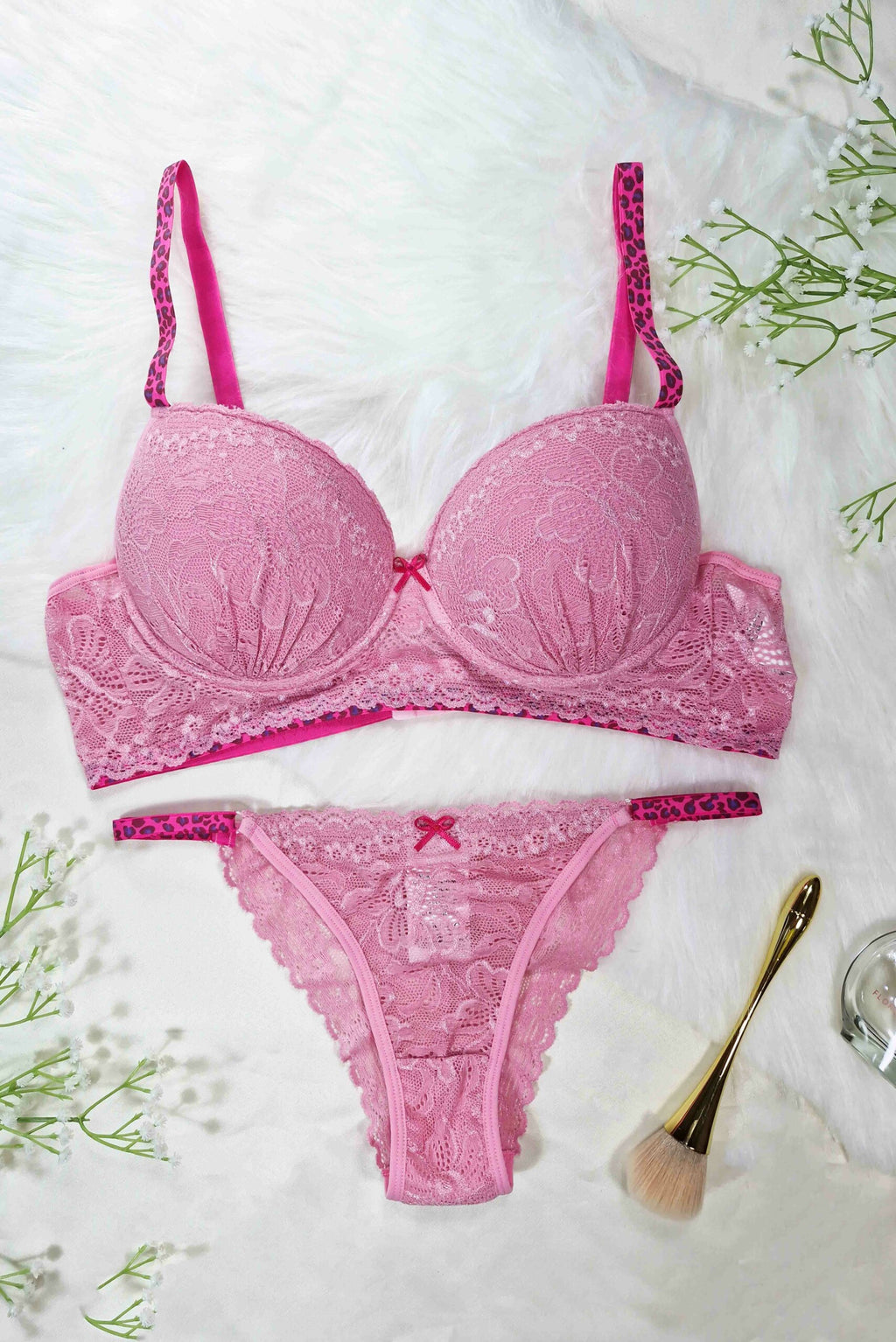 Conjunto de Bojo com Renda em Preto – Doce Malícia