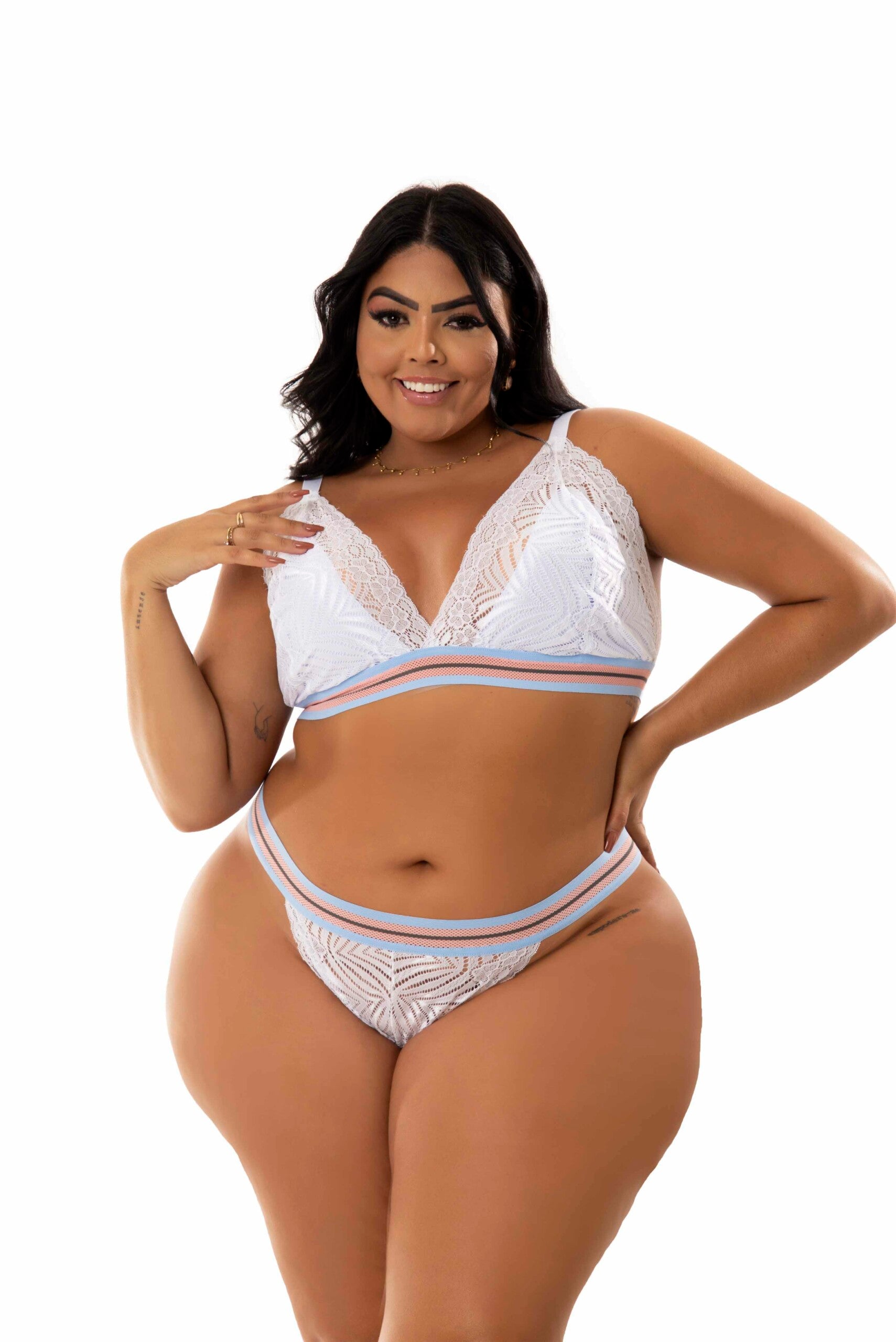 Conjunto de renda Plus Size em azul-Marinho – Doce Malícia