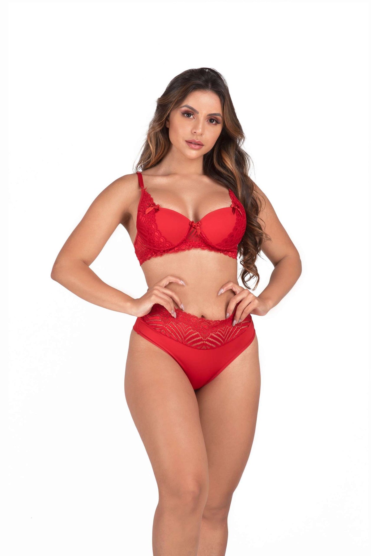 Conjunto em renda com fio duplo em cores sortidas – Doce Malícia