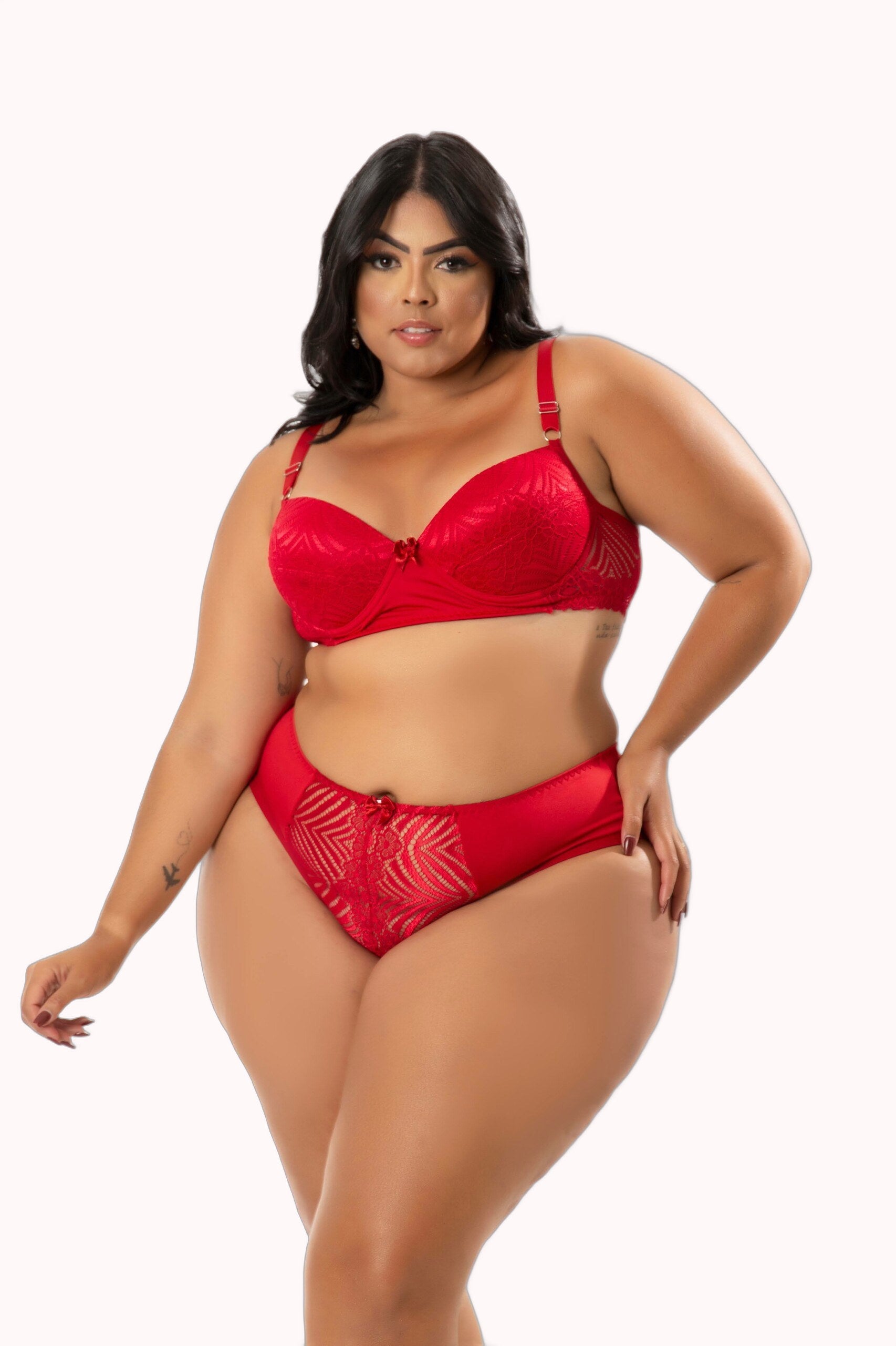 Conjunto Plus Size com renda vazada – Doce Malícia