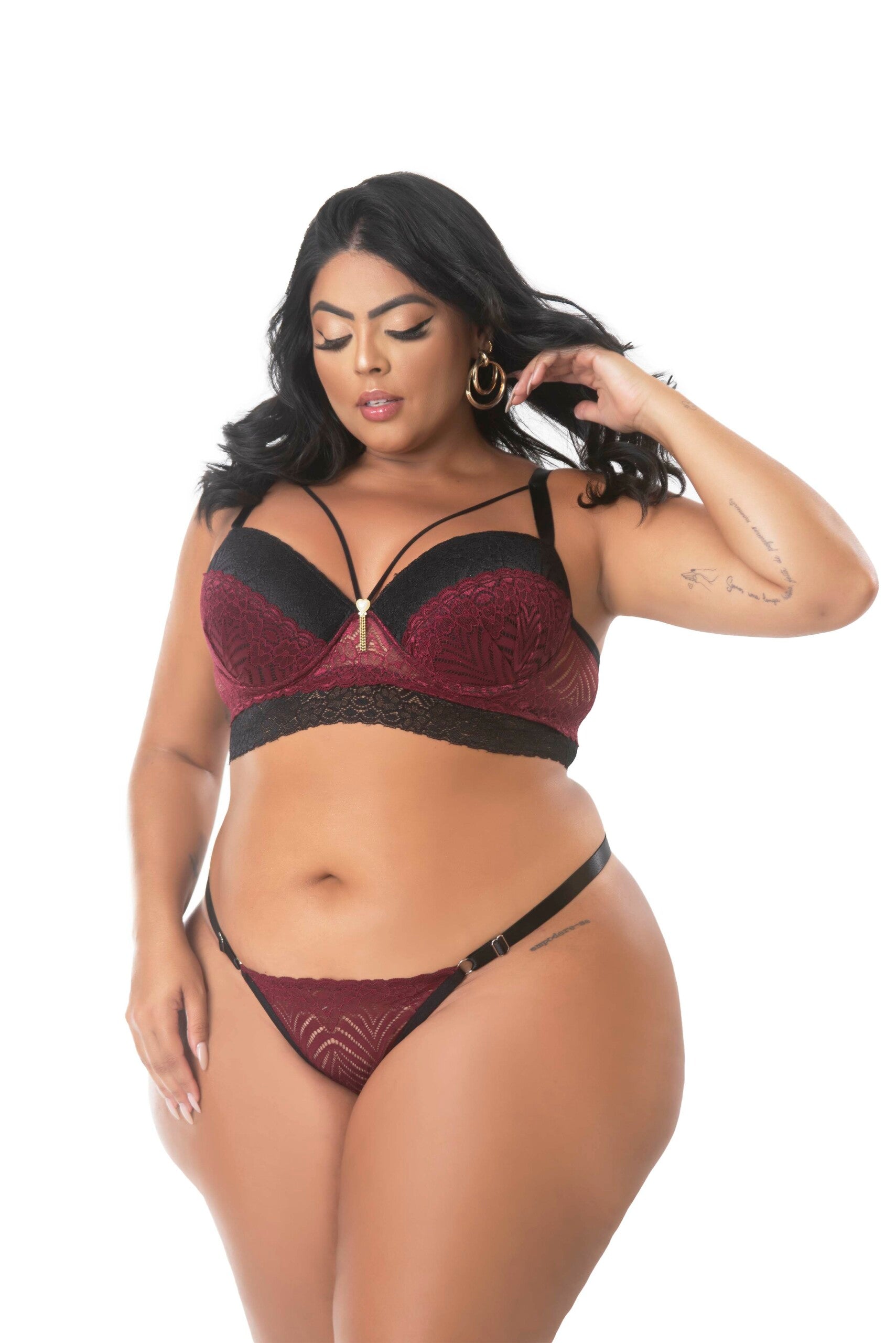 Conjunto Plus Size Strappy com Renda em Preto – Doce Malícia