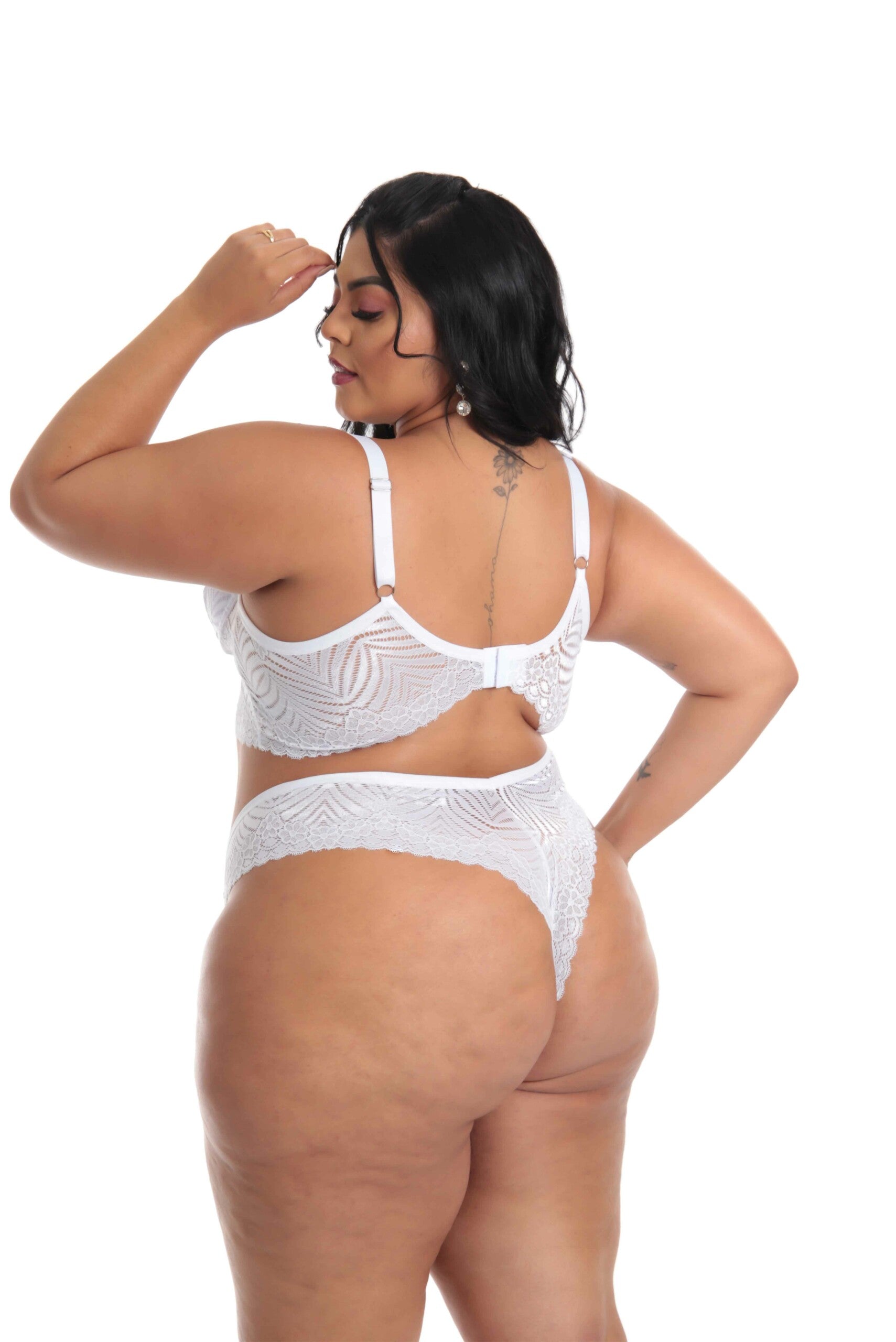 Conjunto Plus Size Feminino de Renda em azul-Marinho – Doce Malícia