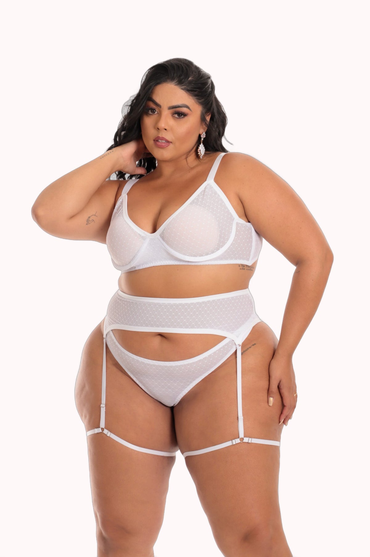 Conjunto Plus Size Sexy em Tule Dot com Cinta Liga – Doce Malícia