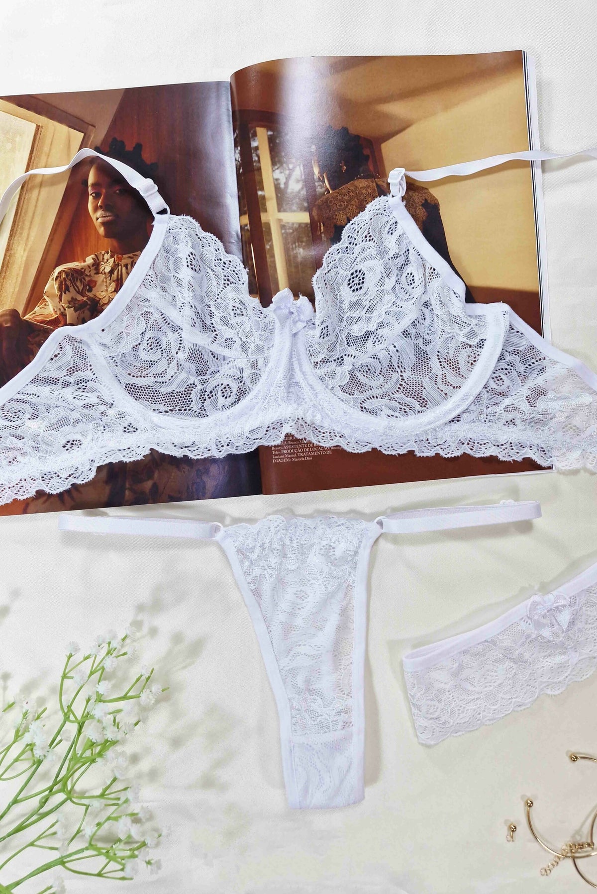 Conjunto Sensual com Perneira em Branco – Doce Malícia