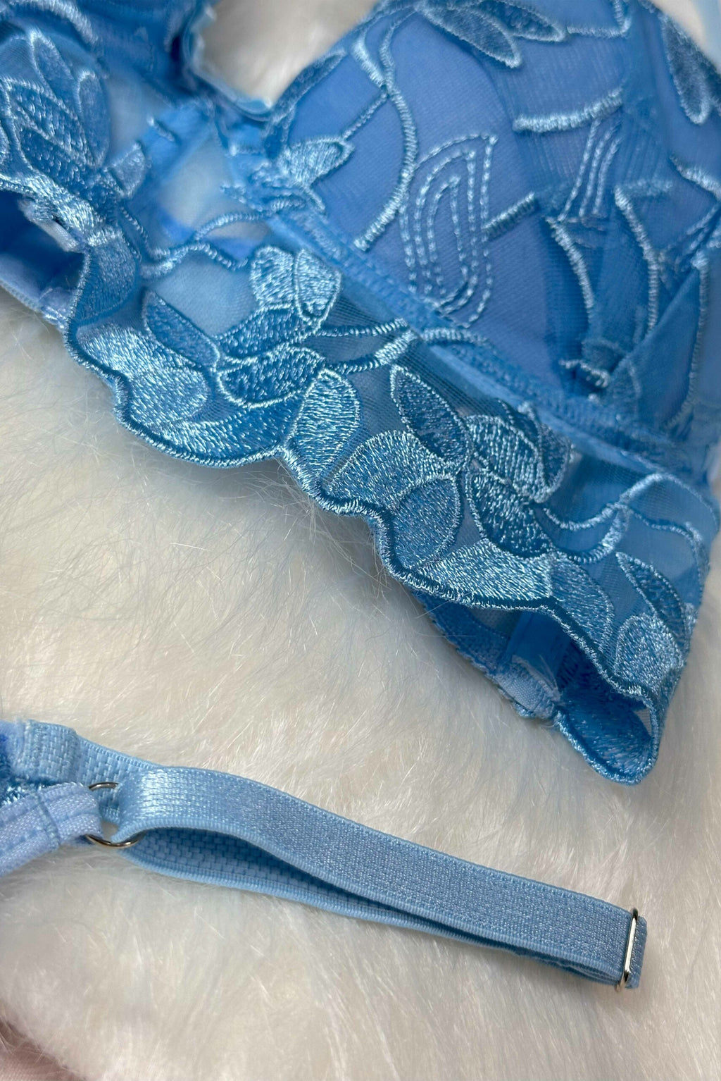 Lingerie Sensual em Tule Bordado em Frozen – Doce Malícia