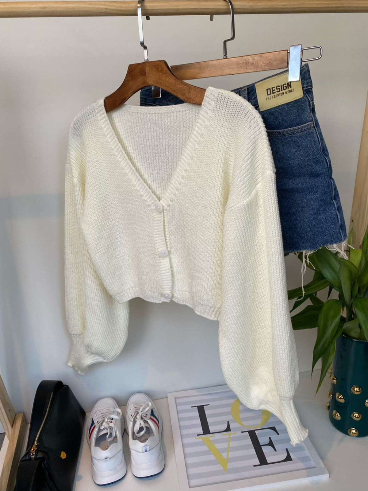 Cardigã Feminino Tricô Botões – Doce Malícia