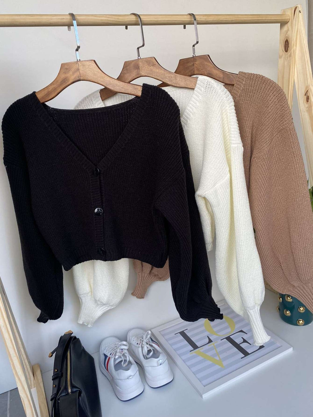 Cardigã Feminino Tricô Botões – Doce Malícia