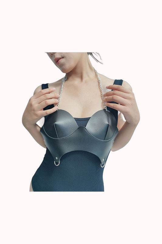 Harness – Top em Couro e Correntes – Doce Malícia