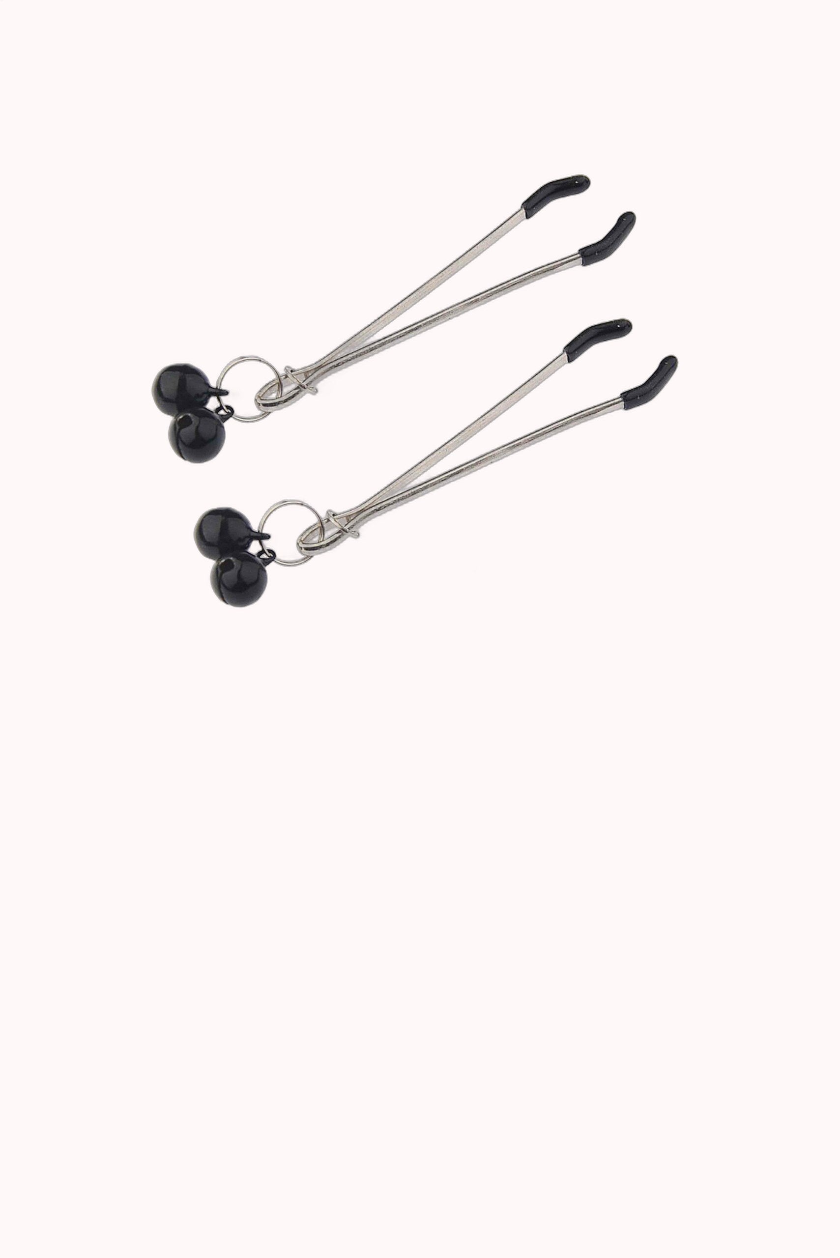 Kit Fetiche Raposa Sexy – Plug Anal com Rabo, Tiara, Grampos de Mamilos e Gargantilha com Máscara – Doce Malícia