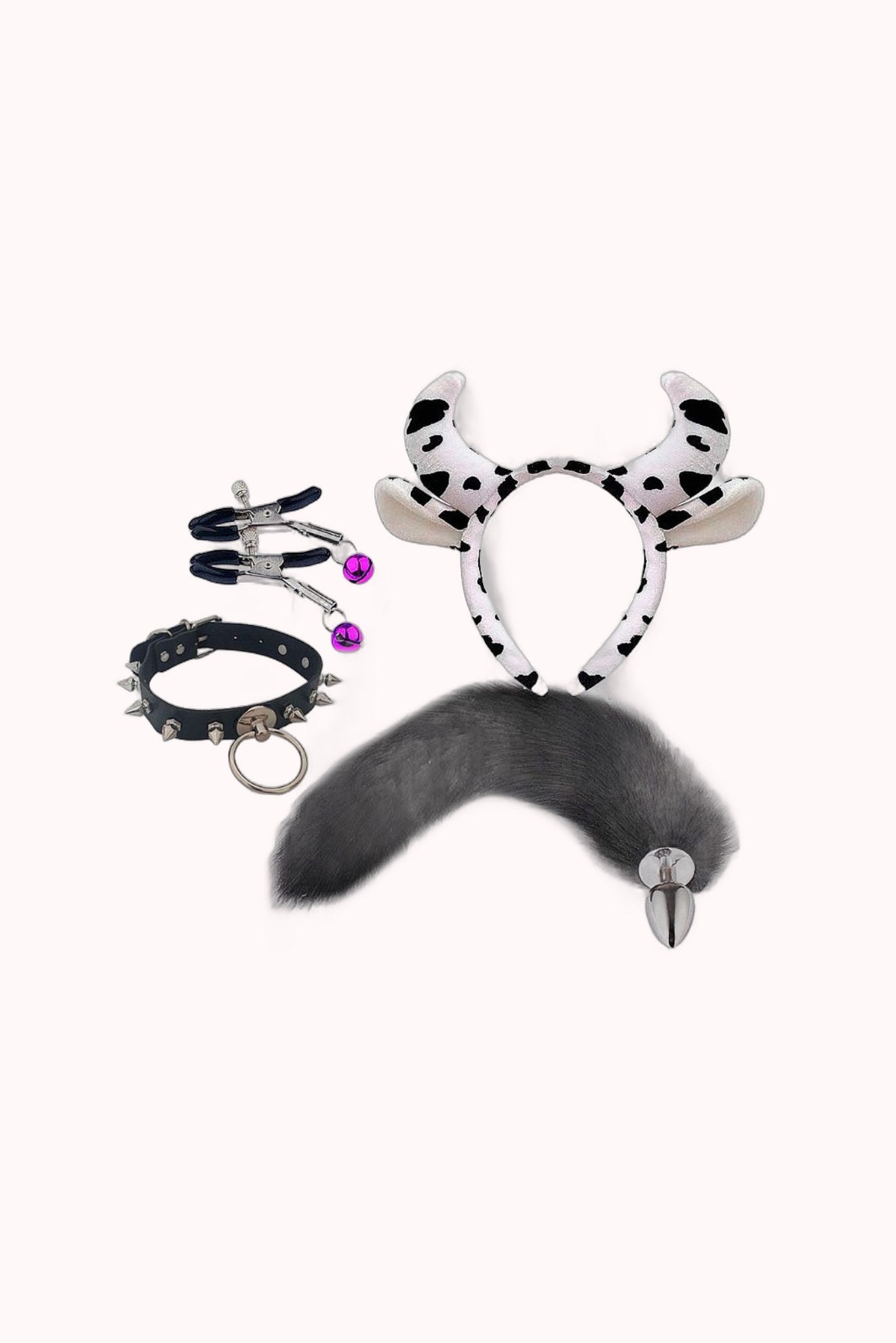 Kit Fetiche Vaca – Plug Anal com Rabo, Tiara, Grampos de Mamilos e Gargantilha – Doce Malícia