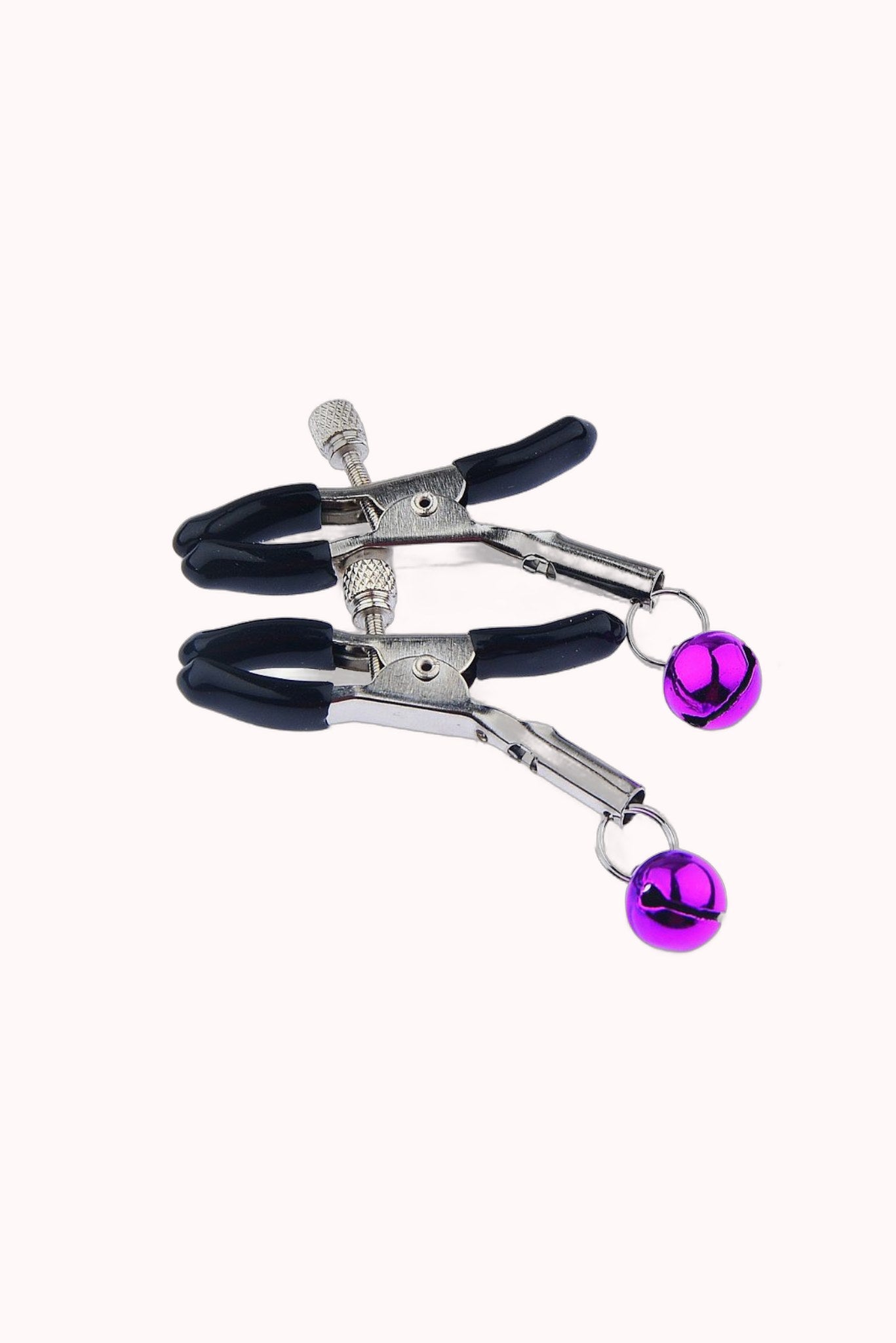 Kit Fetiche Vaca – Plug Anal com Rabo, Tiara, Grampos de Mamilos e Gargantilha – Doce Malícia