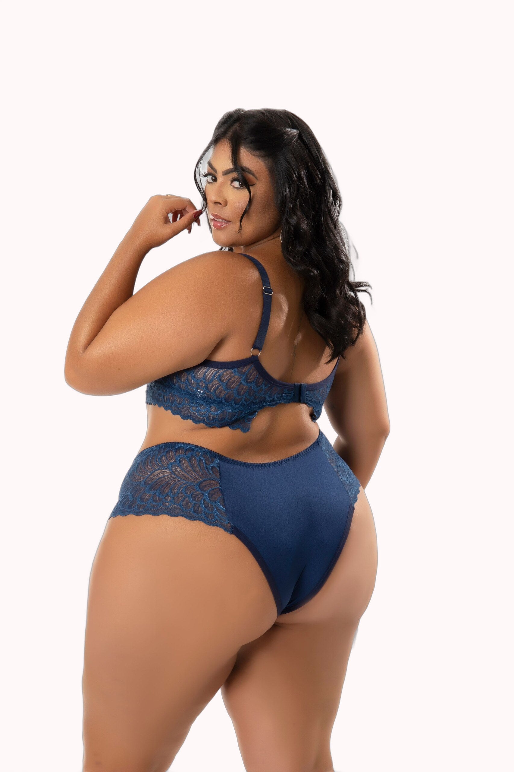 Lingerie Plus Size em Renda – Doce Malícia
