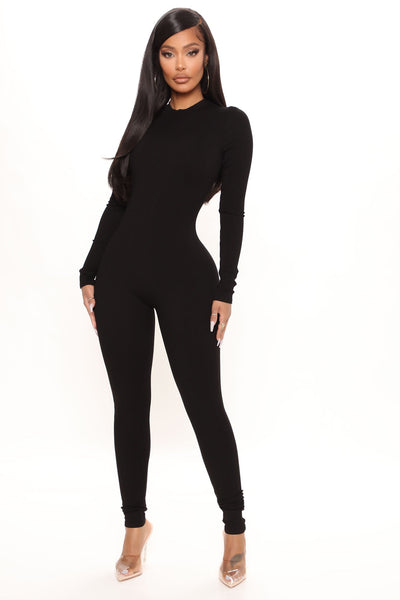 Macacão Feminino Canelado Preto – Doce Malícia