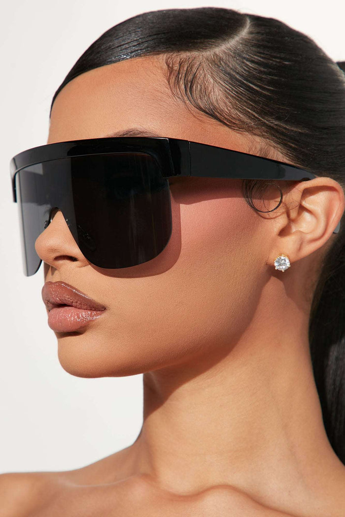 Óculos de Sol Feminino Escudo Acetato Oversized Preto – Doce Malícia — Doce Malícia