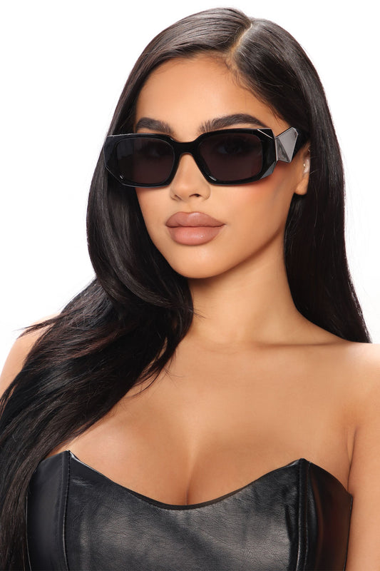 Óculos de Sol Feminino Quadrado Acetato Preto – Doce Malícia