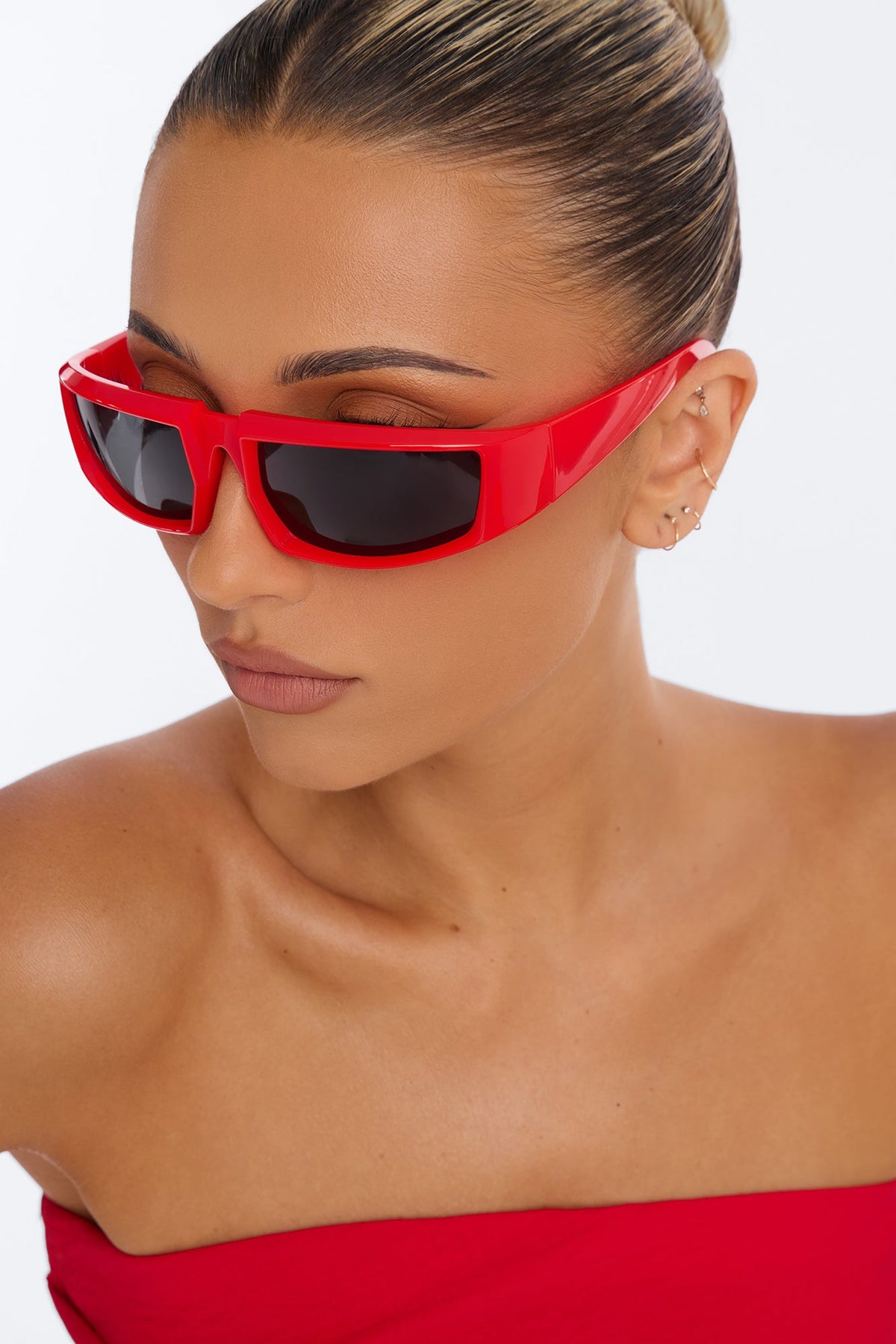 Óculos de Sol Feminino Redondo Escudo Acetato Preto – Doce Malícia