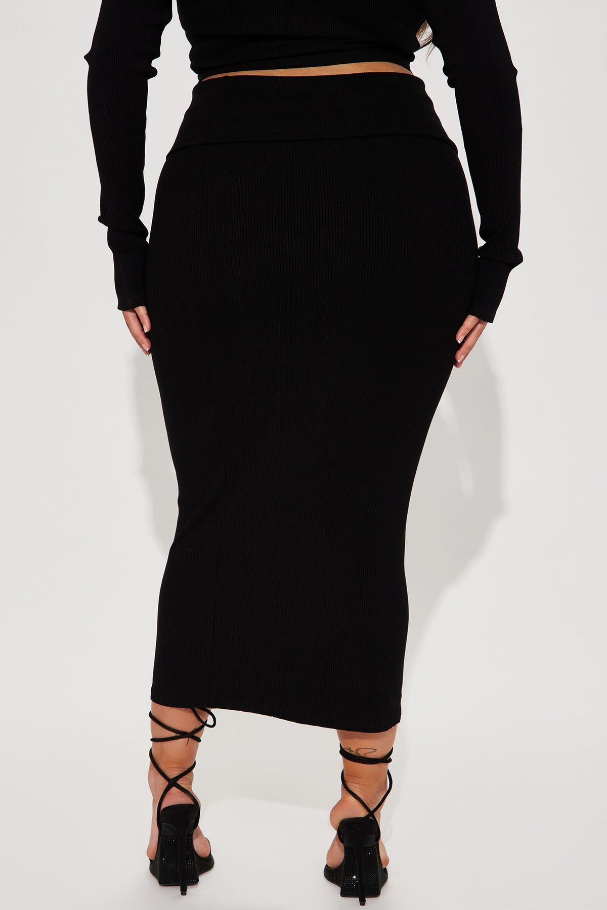 Saia Feminina Midi Longo Preto – Doce Malícia