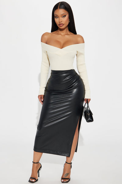 Saia Feminina Midi Preto – Doce Malícia