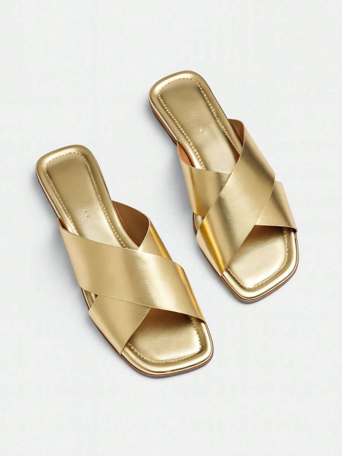Sandália Slide Cross Caramelo – Doce Malícia
