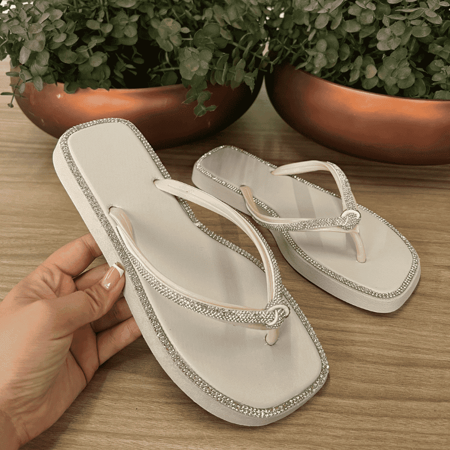Sandália Rasteira Feminina Chinelo Strass 2025 – Doce Malícia