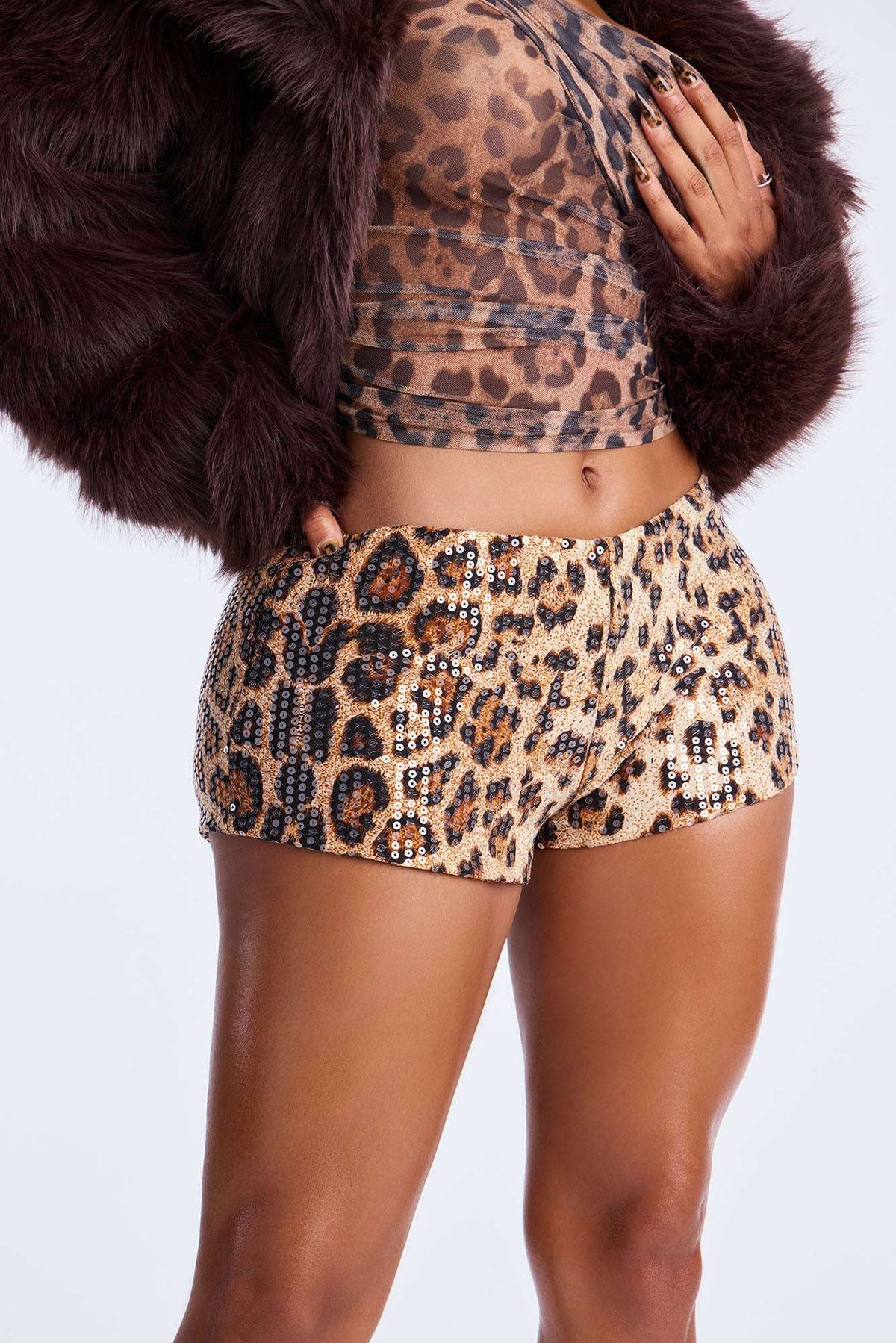 Short Feminino Estampado Paetê Marrom – Doce Malícia
