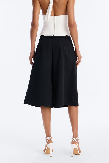 Short Feminino Plissado Preto – Doce Malícia
