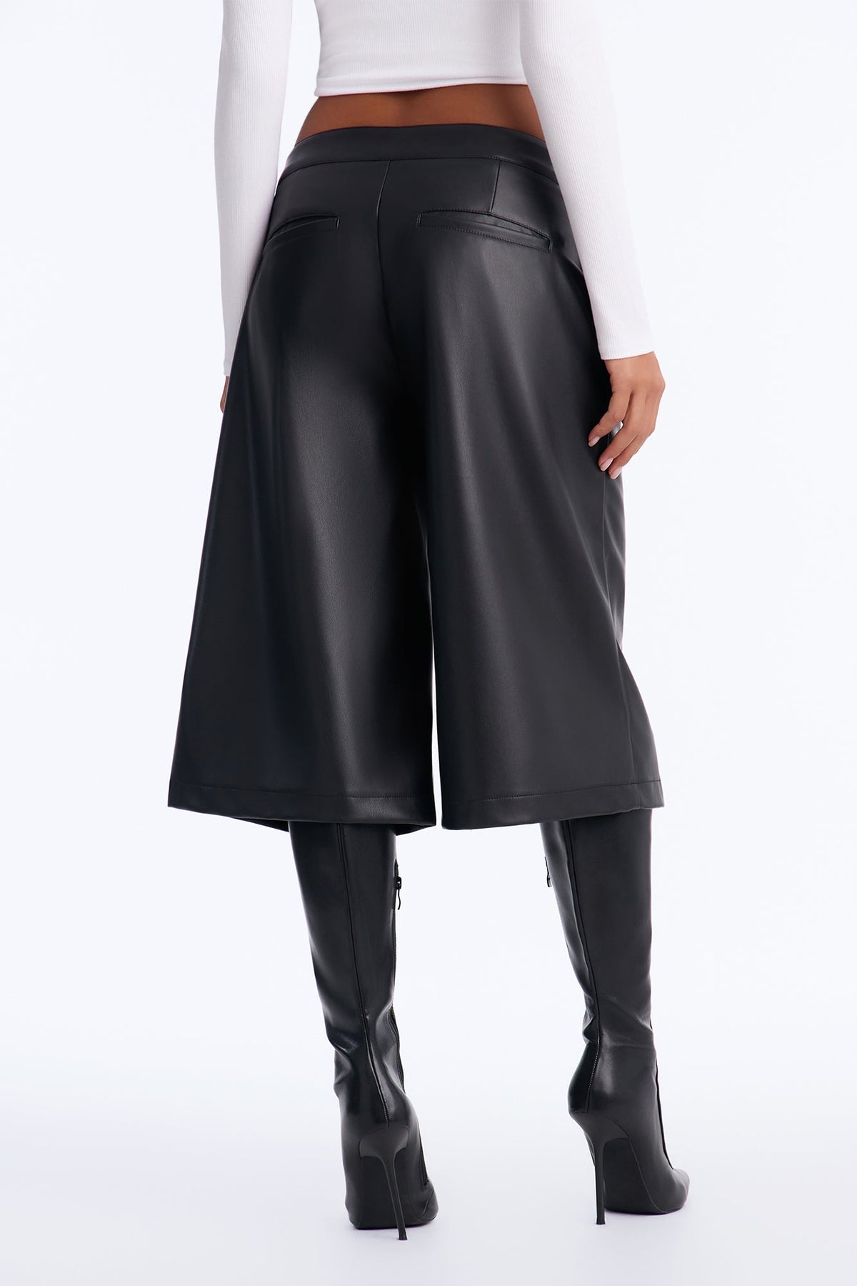 Short Feminino Preto – Doce Malícia