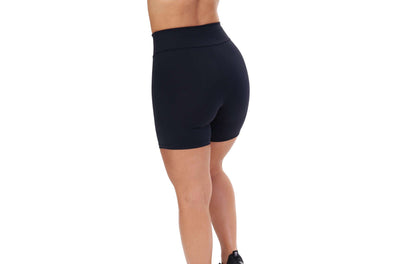 Short Fitness Preto em Preto – Doce Malícia