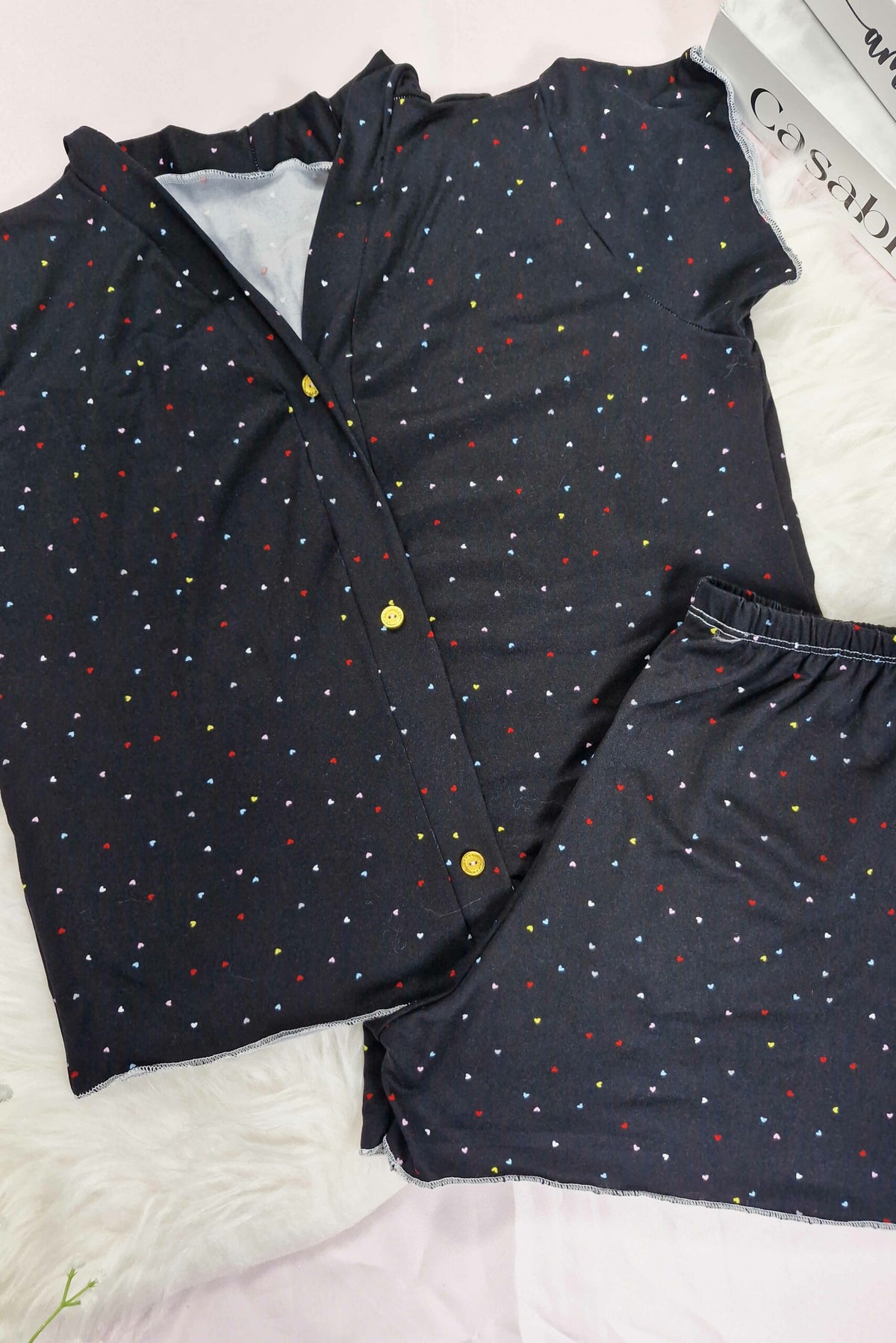 Short Doll Americano Curto em em amarelo – Doce Malícia